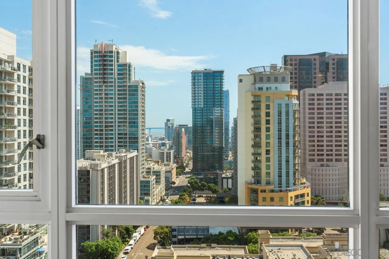 https://cdn.realtyfeed.com/cdn/127/260024265/292f07a5b1d1e00e48deb0d8a79185f0.webp