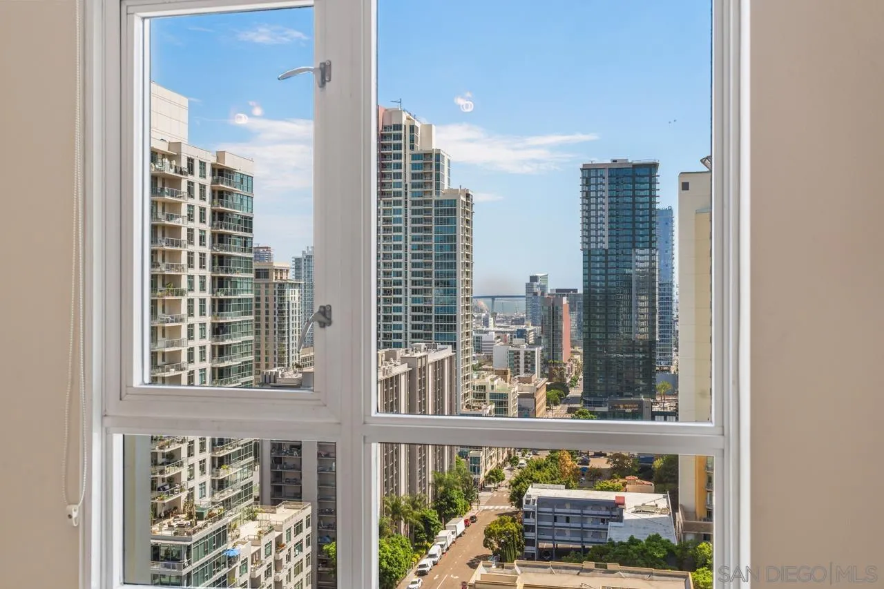 https://cdn.realtyfeed.com/cdn/127/260024265/51f432785403c455c41cc3c7d0e4ac1d.webp