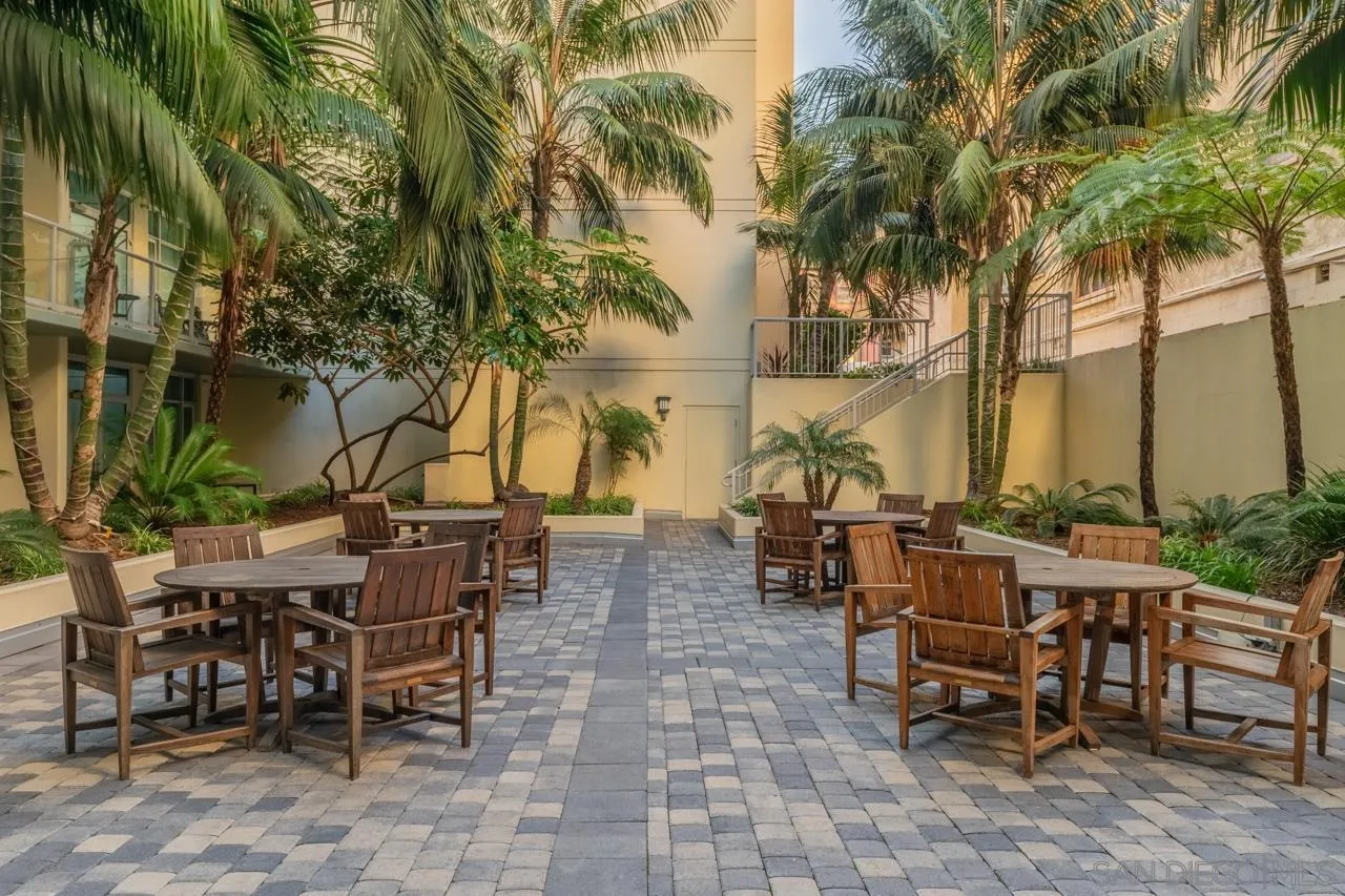 https://cdn.realtyfeed.com/cdn/127/260024265/92a315008543f2a0be4f2e8557068cb0.webp