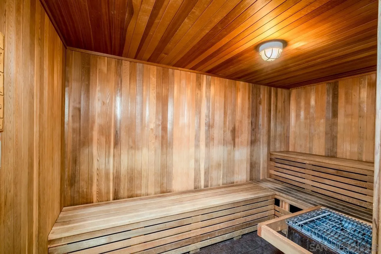 https://cdn.realtyfeed.com/cdn/127/260024265/bf9fa89d164fdac24ff542c59b0eb54e.webp