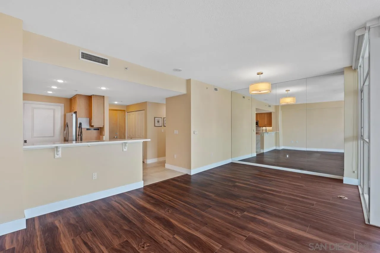 https://cdn.realtyfeed.com/cdn/127/260024265/d29339c4e69f15cd8a5c1c5e98e097d8.webp