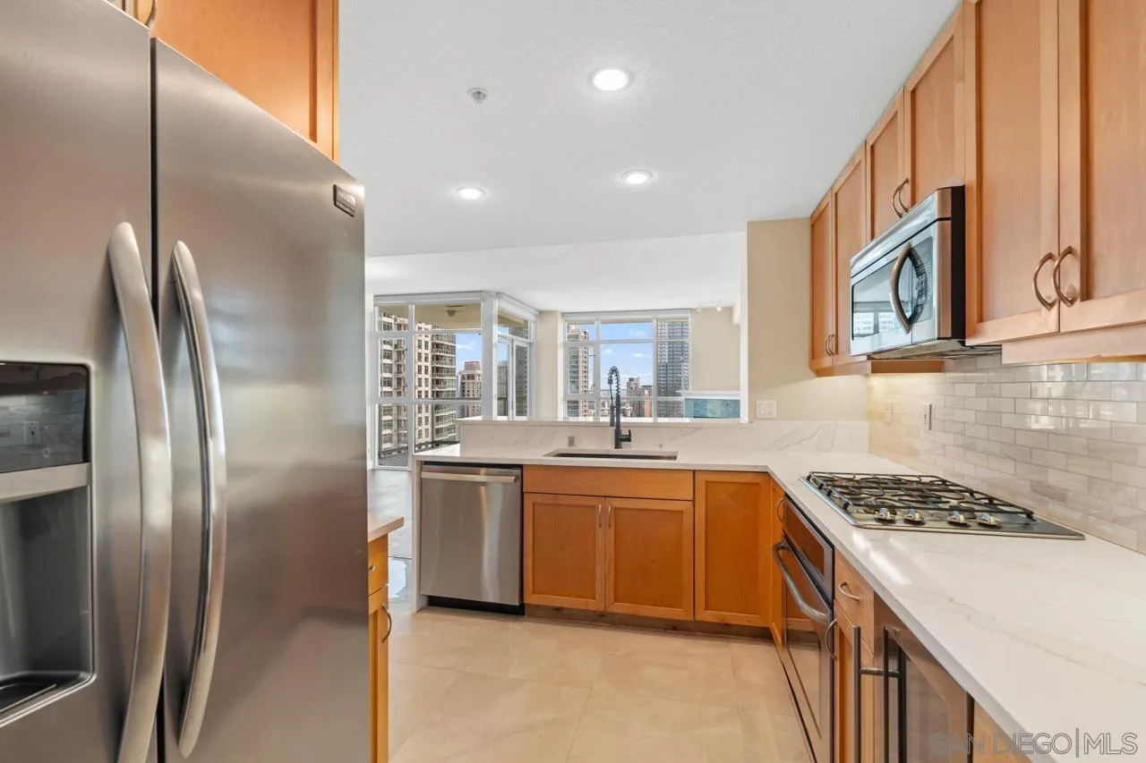 https://cdn.realtyfeed.com/cdn/127/260024265/e702f337e94dd102358d8194f5560f68.webp