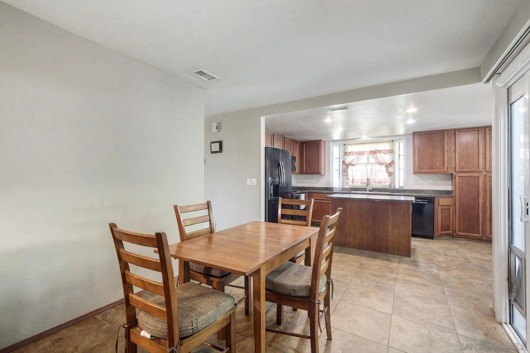 2885 Sanford Ln, Carlsbad, CA 92010 - Photo 5 of 26, Carlsbad, CA