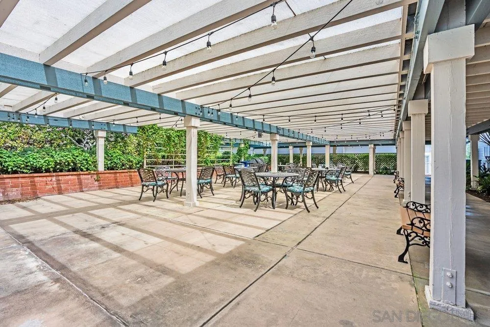 https://cdn.realtyfeed.com/cdn/127/260024283/2298396f6a7ac21e3c0087be67e7def5.webp