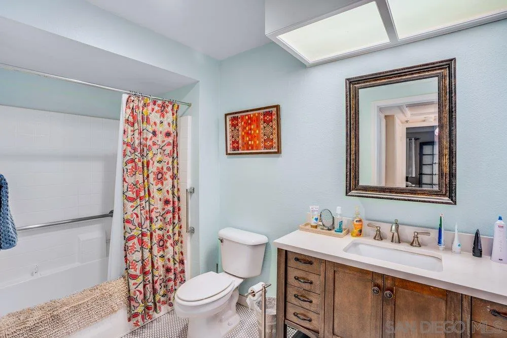 https://cdn.realtyfeed.com/cdn/127/260024283/b868188161b75e21ed2c17457c161b42.webp