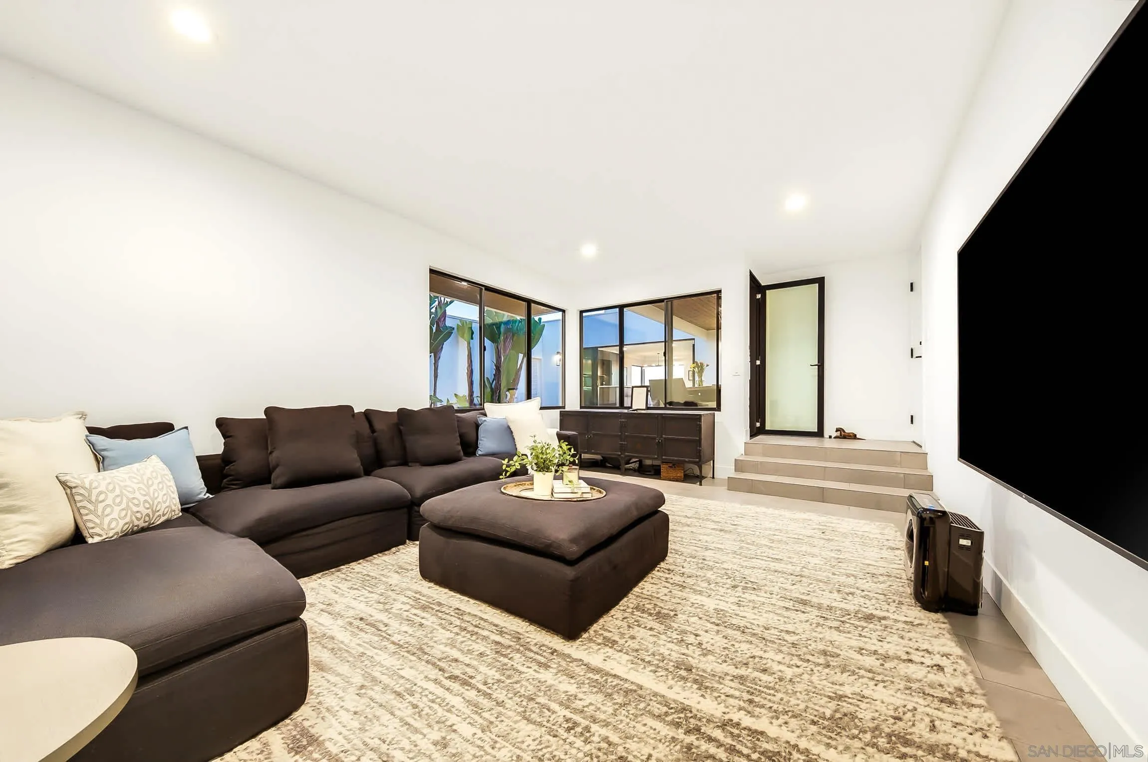 5842 Sagebrush Rd., La Jolla, CA 92037, photo 39