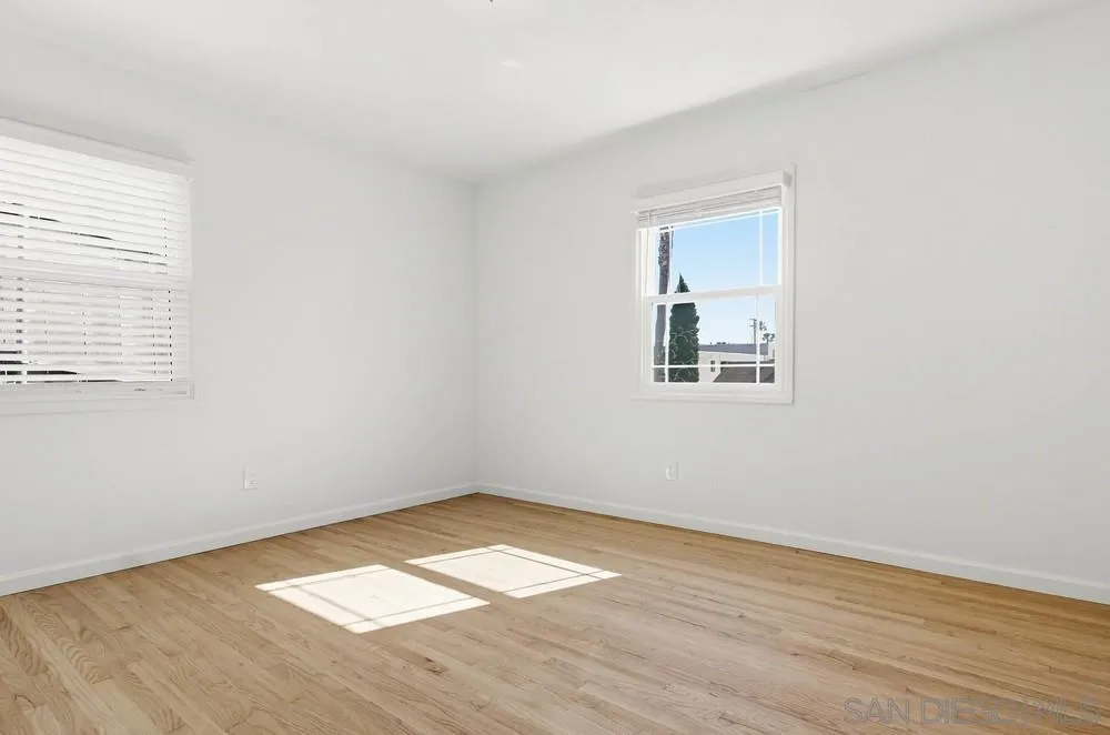 1852 Chalcedony, San Diego, CA 92109, photo 17