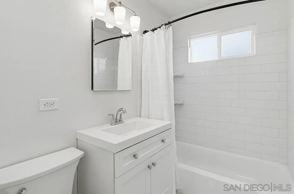 1852 Chalcedony, San Diego, CA 92109, photo 21