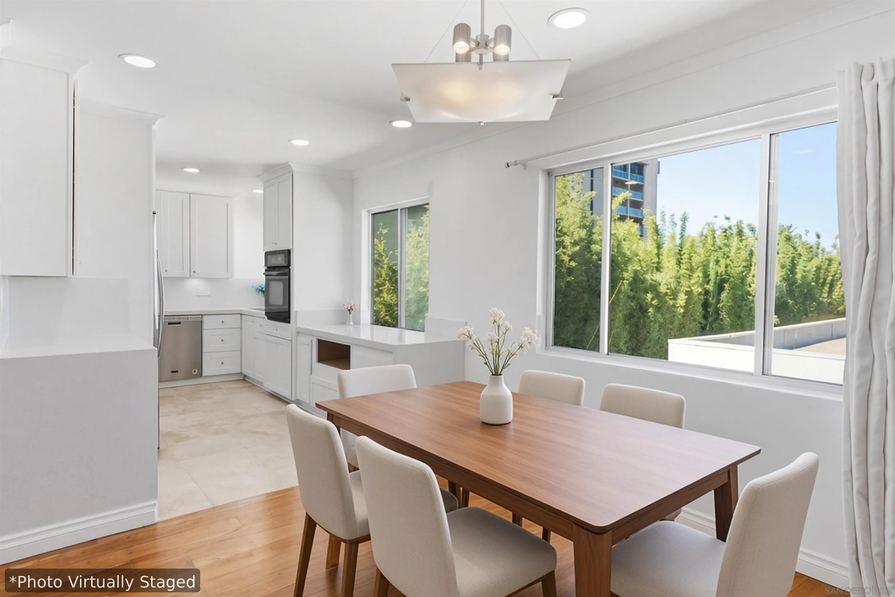 https://cdn.realtyfeed.com/cdn/127/260024286/8be19b0fdb55b9b458d155d9b77267d9.webp