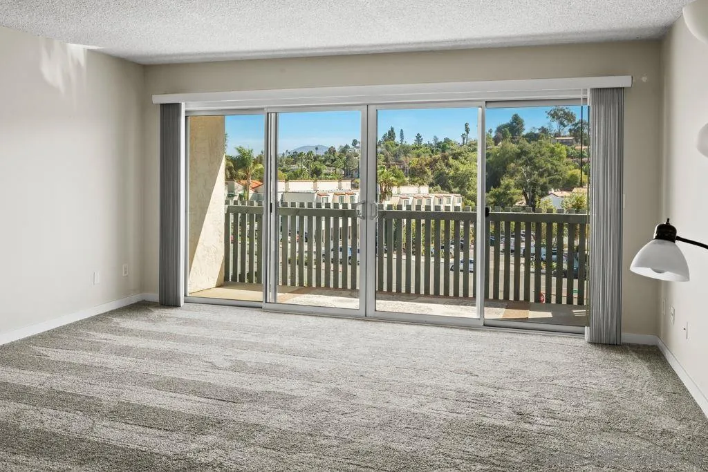 4900 Rosehedge Dr #304, La Mesa, CA 91942, photo 10
