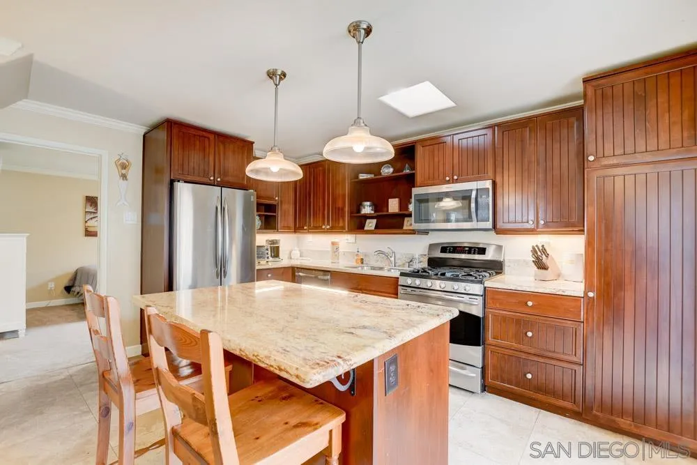 721-723 Ensenada Ct., San Diego, CA 92109, photo 6