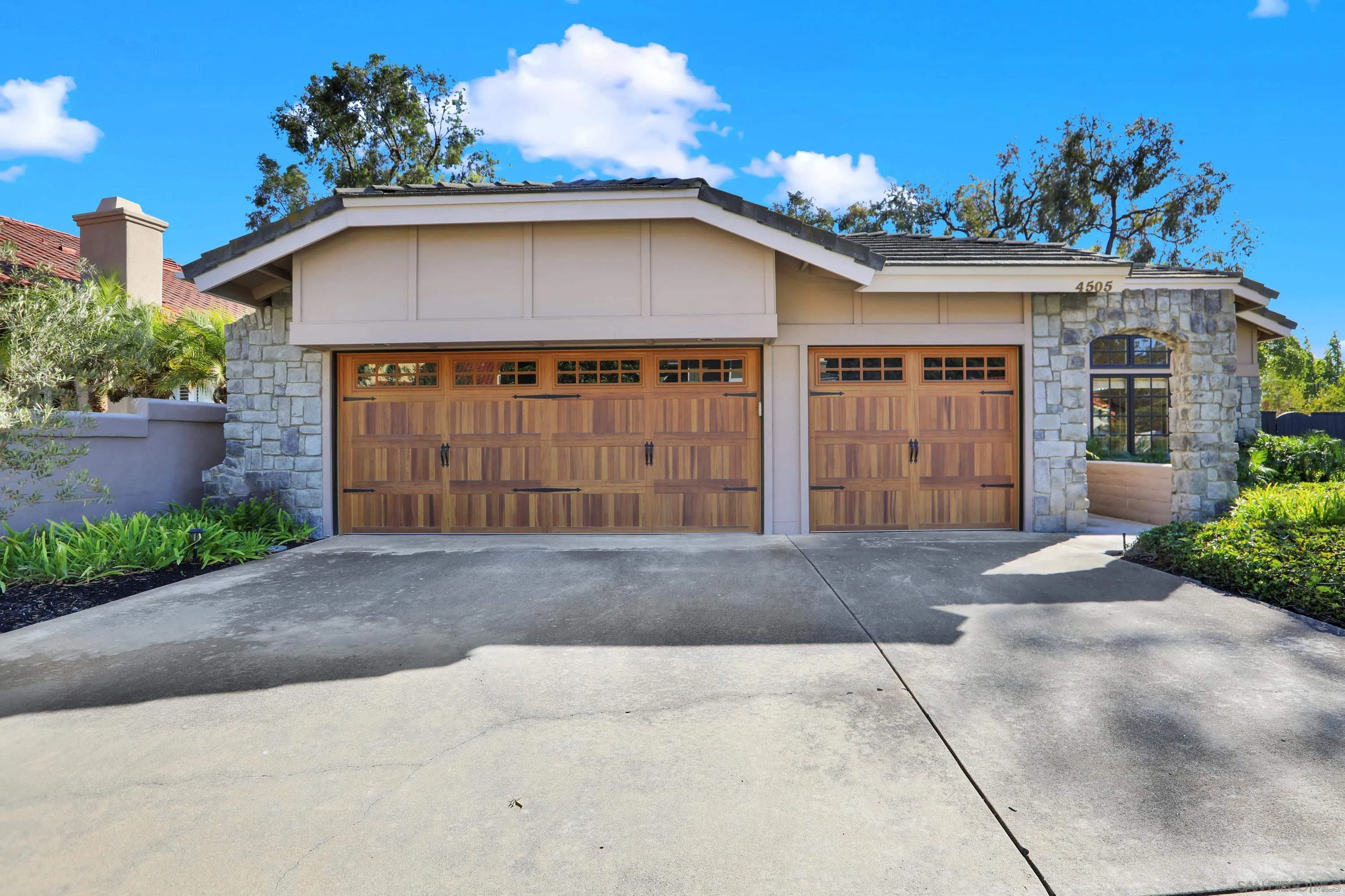 4505 Falcon Ridge Court