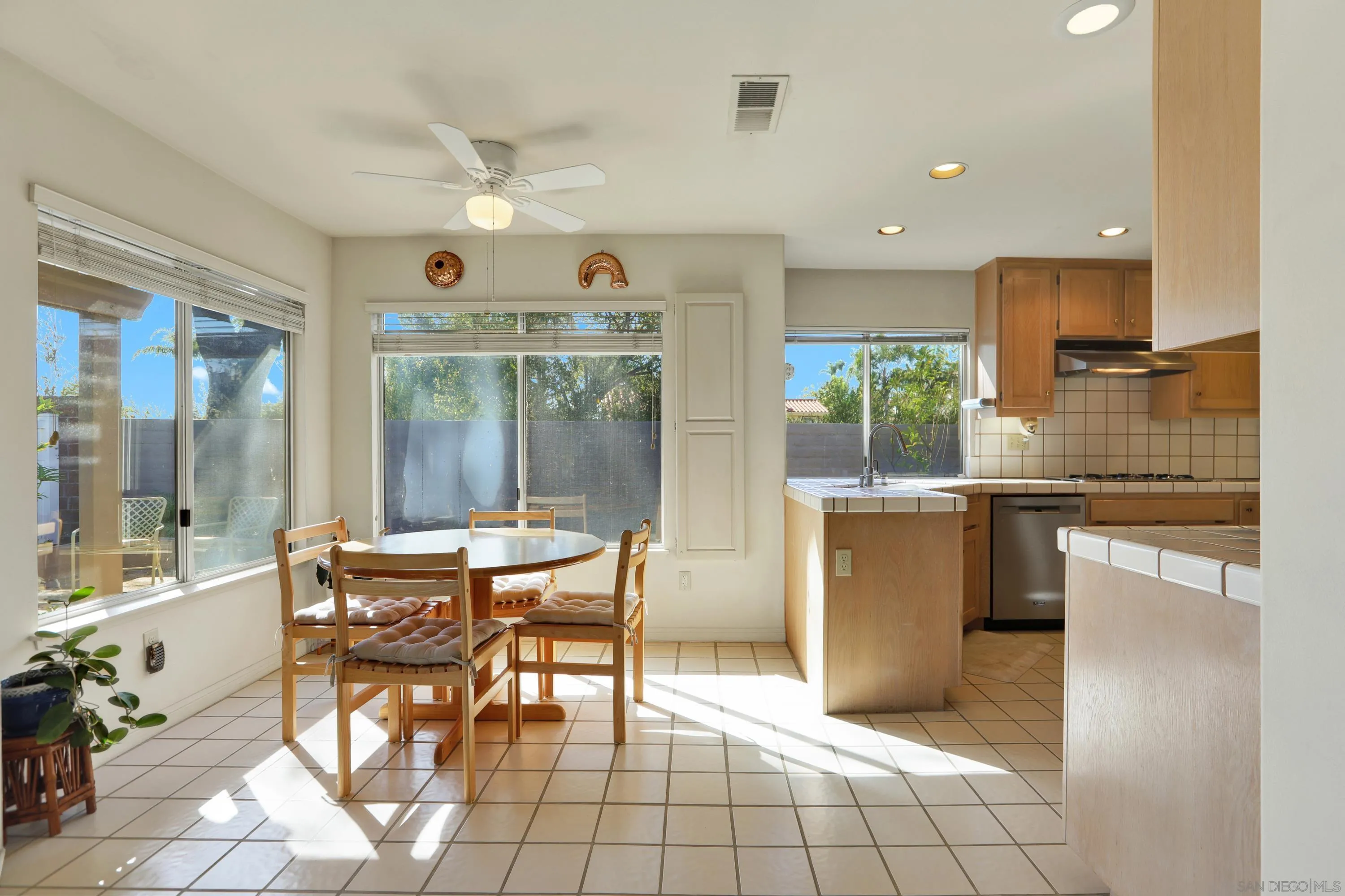 https://cdn.realtyfeed.com/cdn/127/260024300/a91623c54ca21f641dc6afb2fca985a8.webp