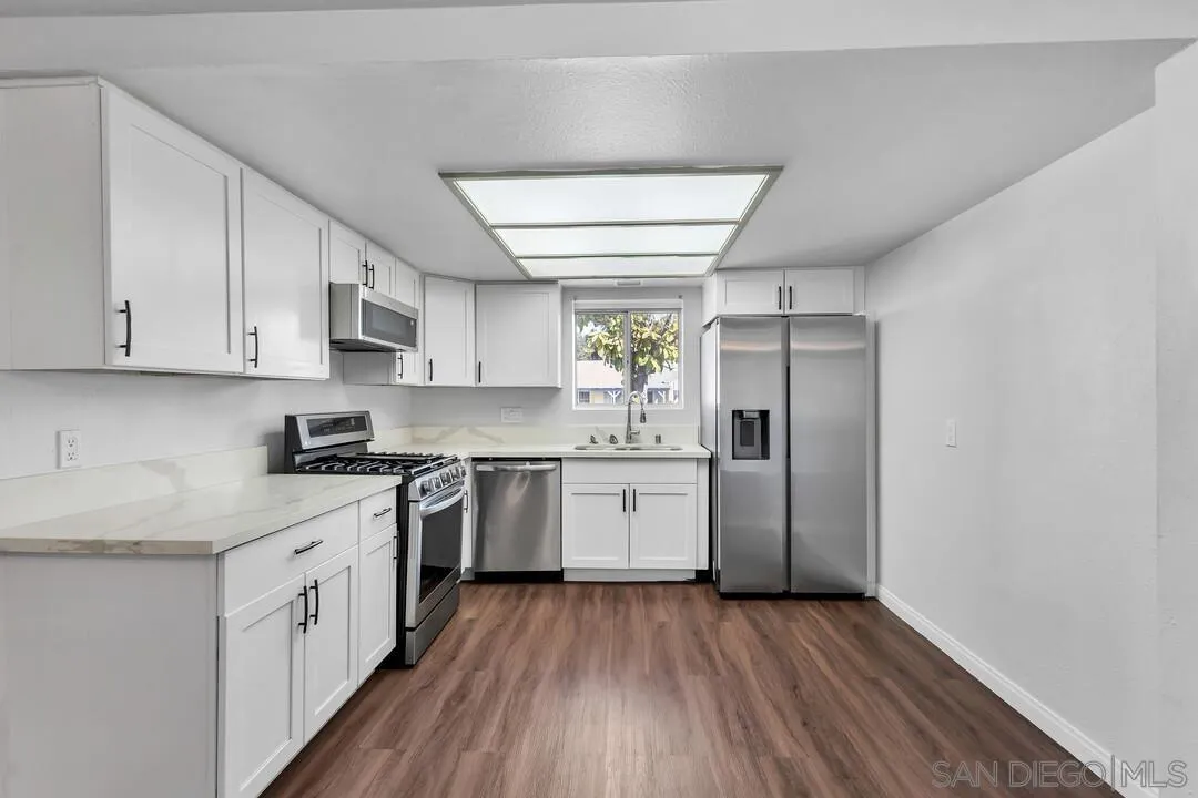 https://cdn.realtyfeed.com/cdn/127/260024304/16cc5261942e47cf61eb6e1793932445.webp