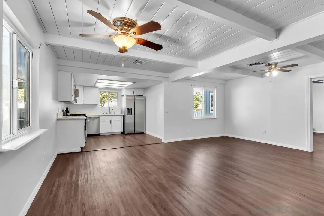 https://cdn.realtyfeed.com/cdn/127/260024304/5d83d60e7a752c7b3f1d5d90633104b2.webp
