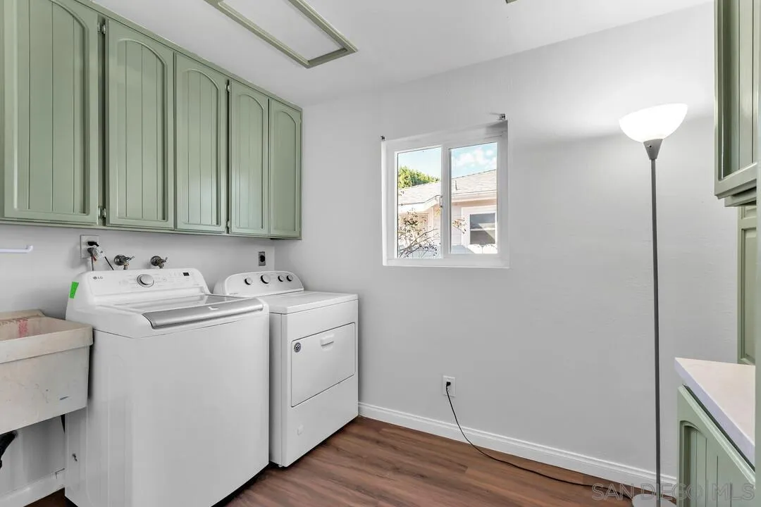https://cdn.realtyfeed.com/cdn/127/260024304/71fc84fdc3d2d3a41503d7b4e241e647.webp