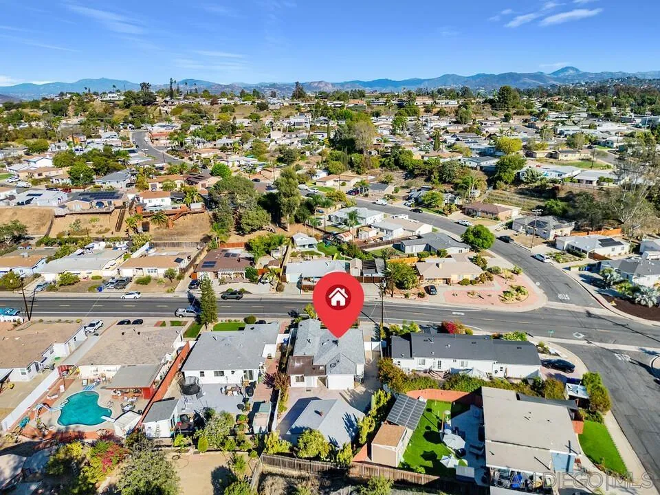 https://cdn.realtyfeed.com/cdn/127/260024304/aff37620dc6d92c11429d38ca34f76ca.webp