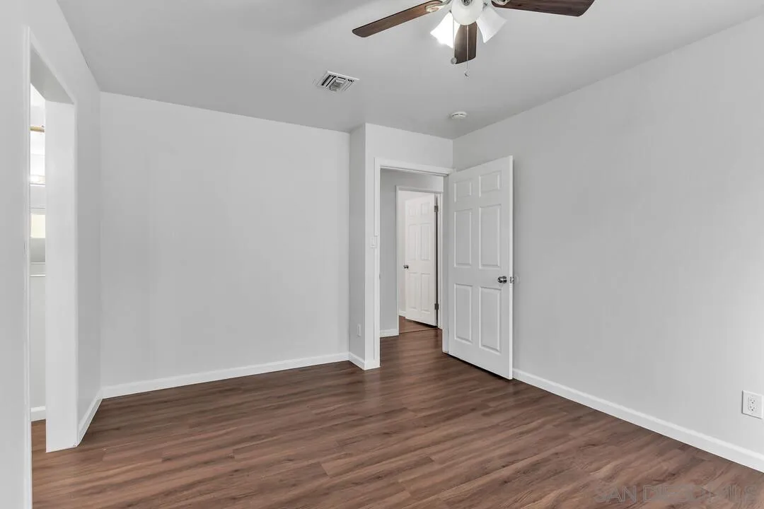 https://cdn.realtyfeed.com/cdn/127/260024304/ee68ed01edda1fa705543a749b49e991.webp