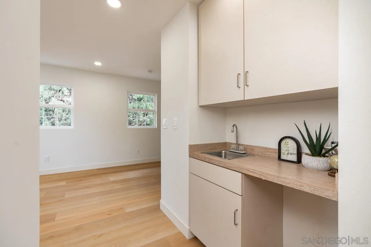 https://cdn.realtyfeed.com/cdn/127/260024314/709b25e65e2c729d874ef7e29c499586.webp