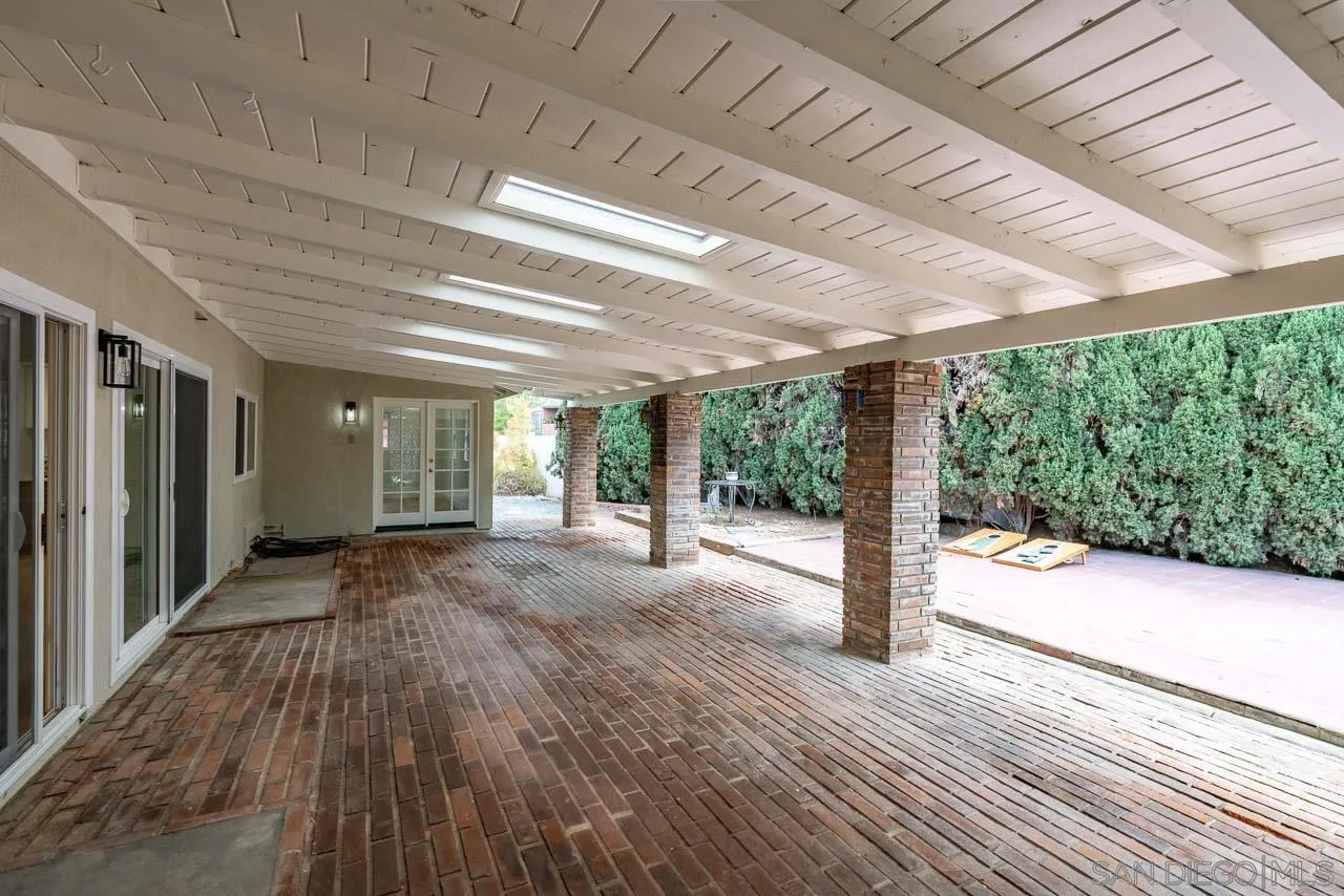https://cdn.realtyfeed.com/cdn/127/260024314/800edbdea7237362193ac0f9077729f5.webp