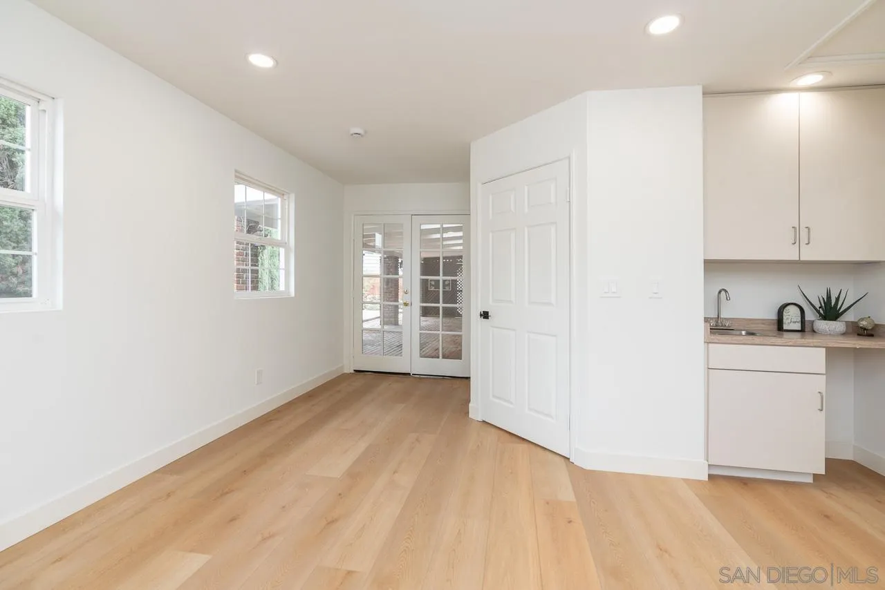 https://cdn.realtyfeed.com/cdn/127/260024314/bd563e92e7a03154d48ad295a68baea9.webp
