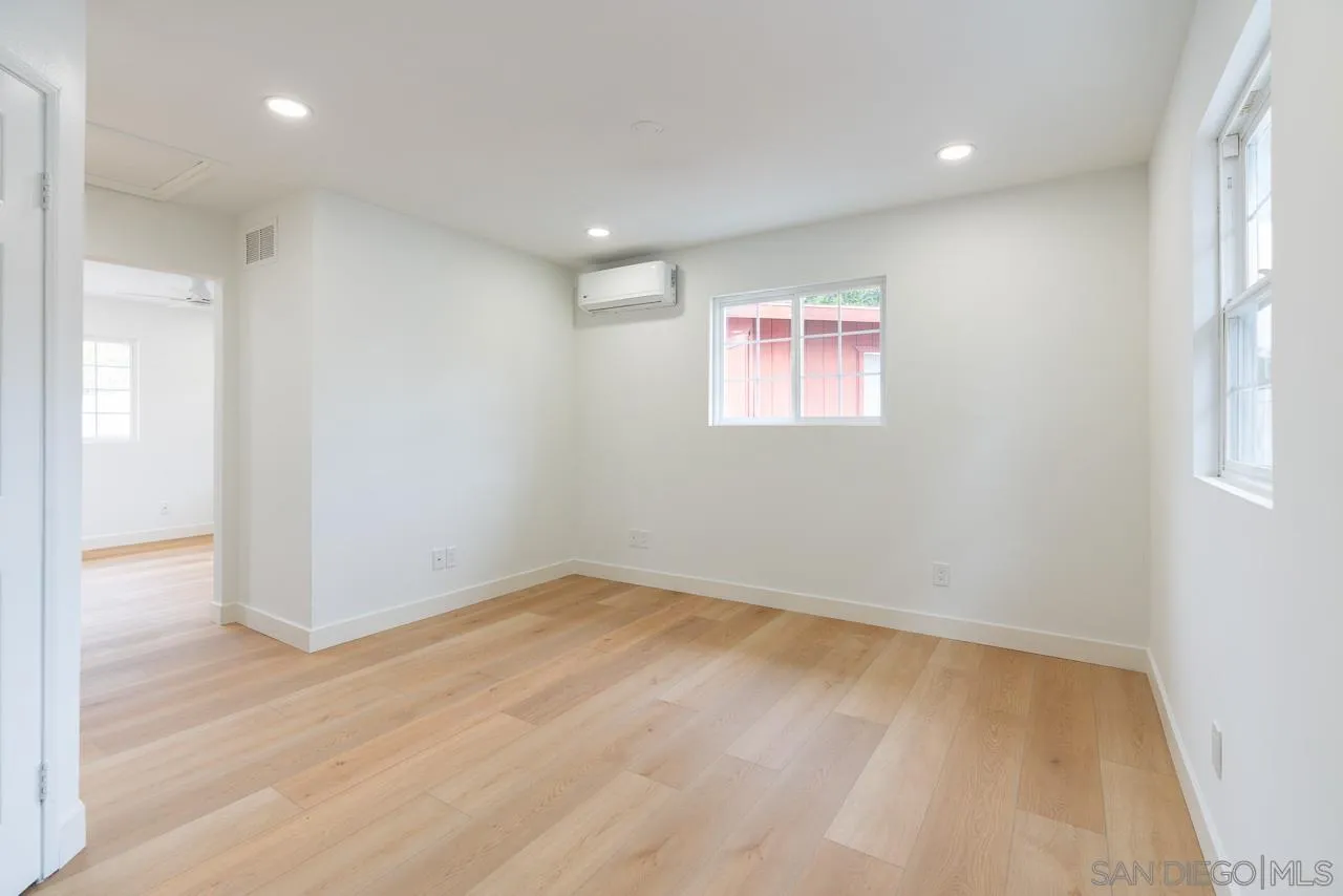 https://cdn.realtyfeed.com/cdn/127/260024314/d9191a843f3cb4af601fc229bf5020be.webp