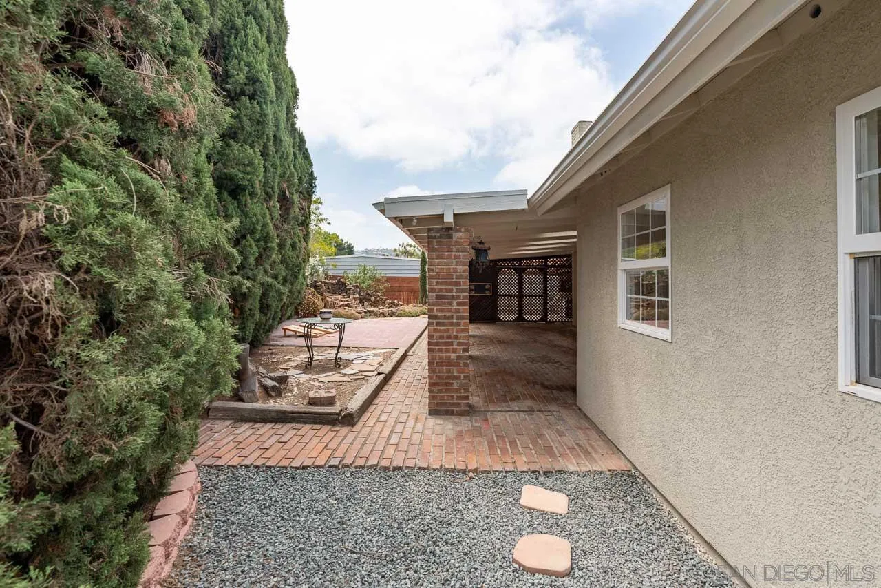 https://cdn.realtyfeed.com/cdn/127/260024314/ecfc0d26bc60ed4ced08f99cb0fe7817.webp