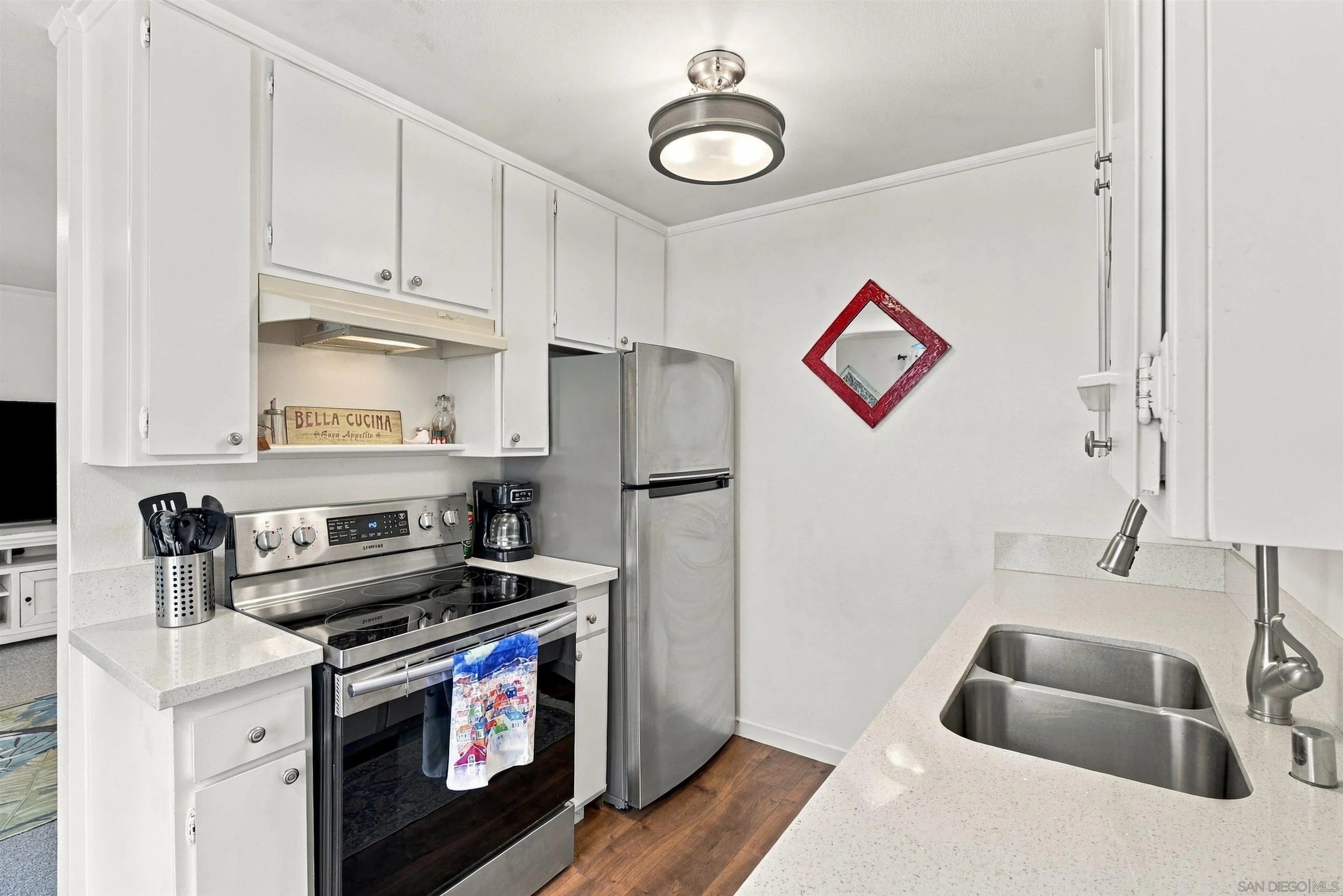 https://cdn.realtyfeed.com/cdn/127/260024322/26162a667f7872f598164d993bfca03f.webp