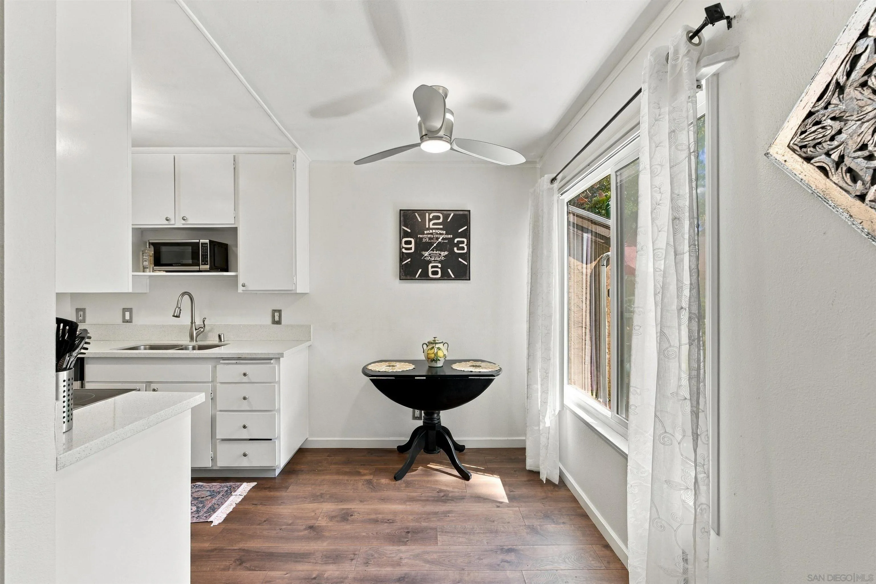 https://cdn.realtyfeed.com/cdn/127/260024322/5b4d3eba44c4794bd678bfda10add78e.webp