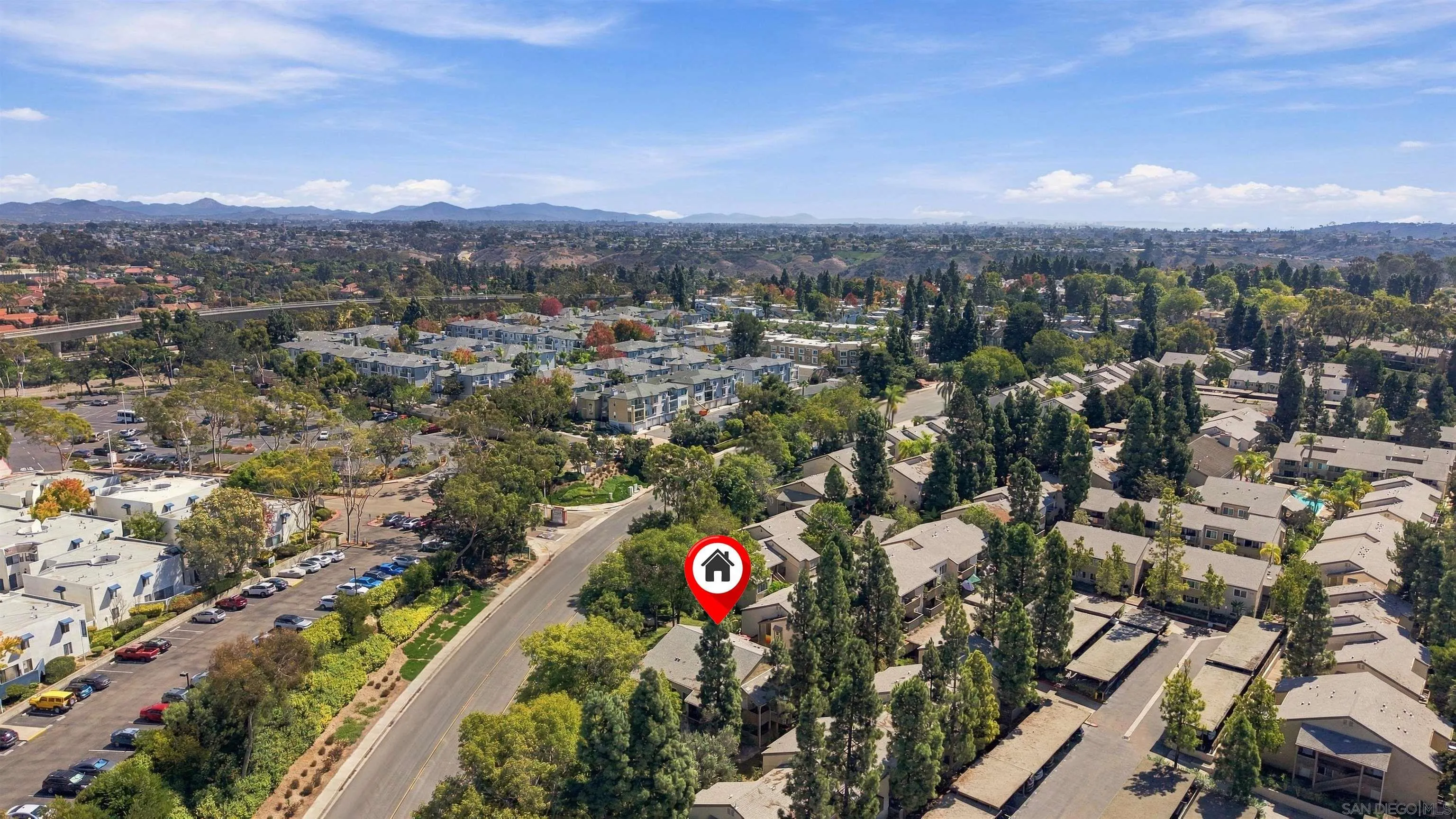 https://cdn.realtyfeed.com/cdn/127/260024322/93f2f1266bf16b3bedafdf1d5d1a0f12.webp