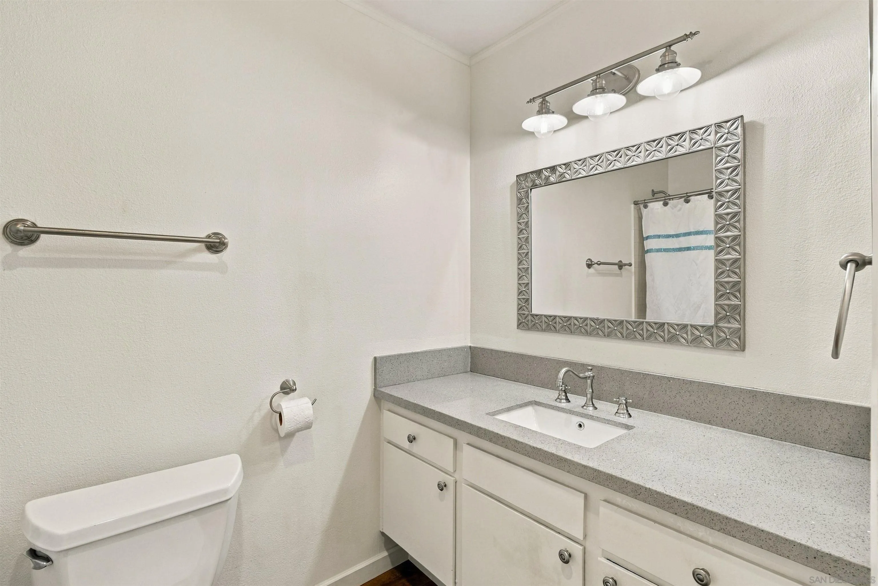 https://cdn.realtyfeed.com/cdn/127/260024322/f13861b85efb3da20dbdcd99a6cc06d7.webp