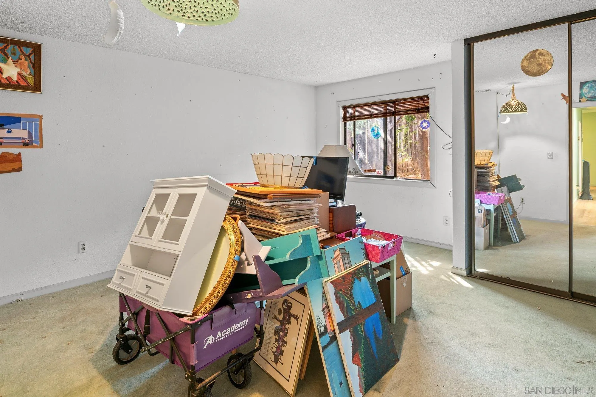 https://cdn.realtyfeed.com/cdn/127/260024328/97437d7996d25e8835da720afc1f5d07.webp