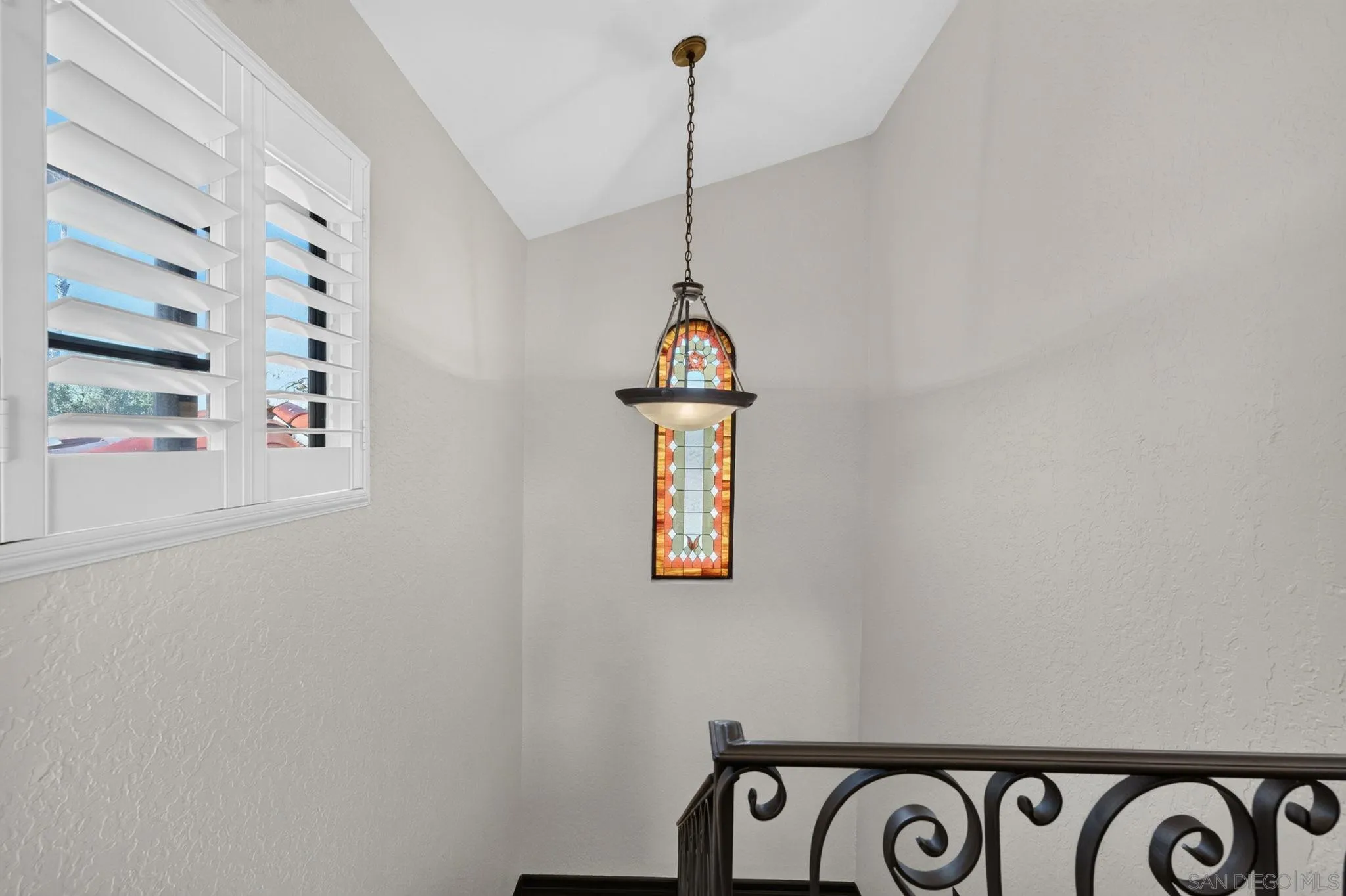 https://cdn.realtyfeed.com/cdn/127/260024340/3dc6c62ef0dcb20974f0ec3a120ba721.webp