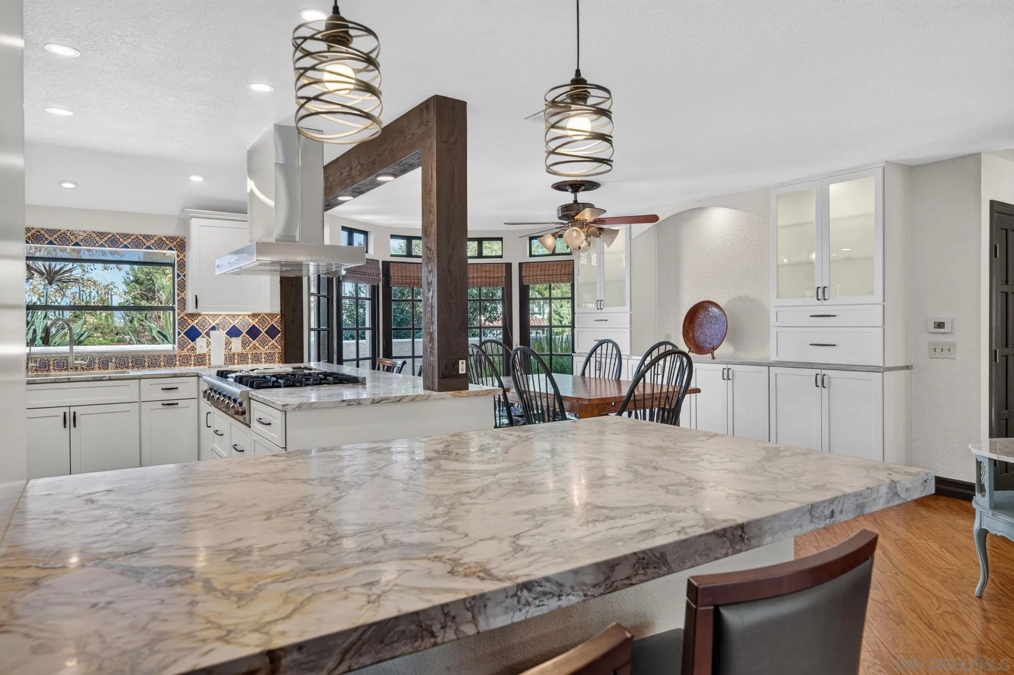 https://cdn.realtyfeed.com/cdn/127/260024340/8d5efead62952a5722ea106c1577a4c6.webp