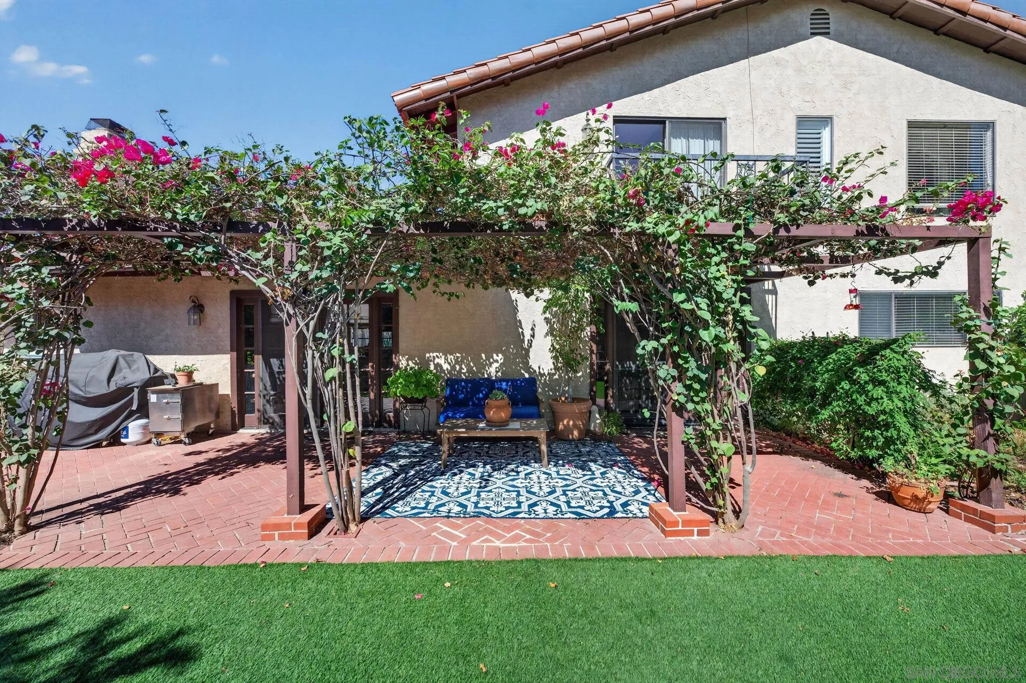 https://cdn.realtyfeed.com/cdn/127/260024340/98e007445e783b9d8a981b895f070f5e.webp