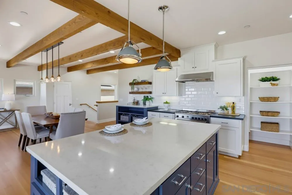 https://cdn.realtyfeed.com/cdn/127/260024343/7900ed77d3e89803c0039bd6c1046cdc.webp
