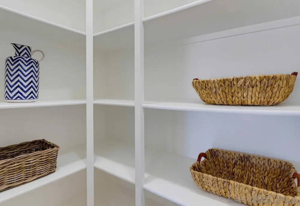 https://cdn.realtyfeed.com/cdn/127/260024343/8fec3ae6aa774153165c33c4be25a3d4.webp