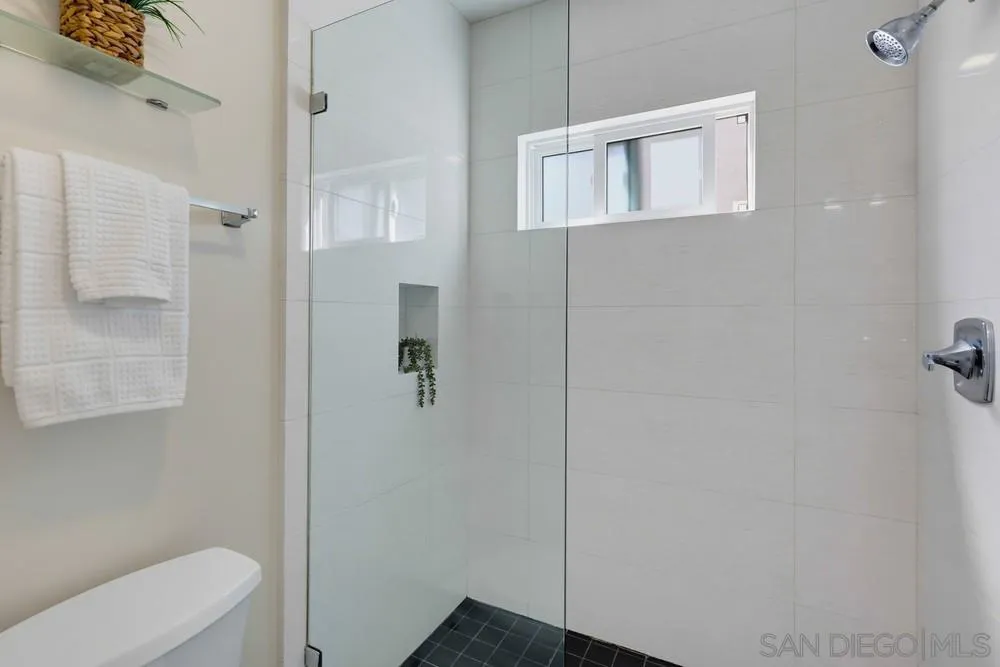 https://cdn.realtyfeed.com/cdn/127/260024343/f69e71064c87a5ce88a041aecc63a42d.webp