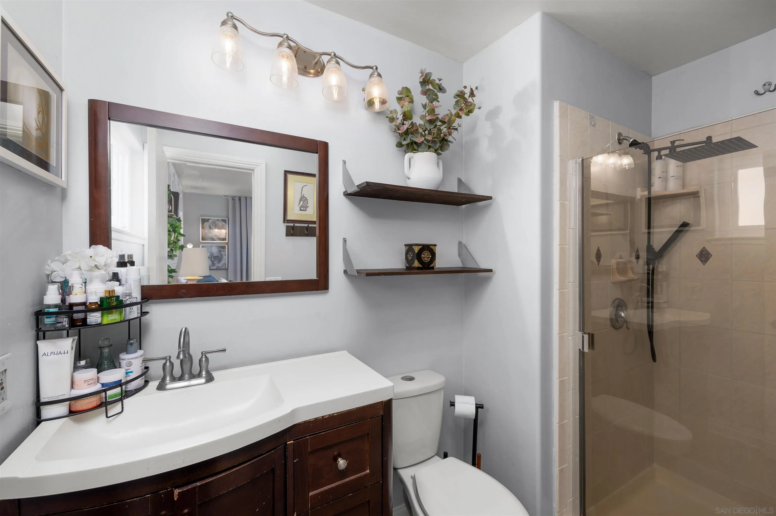 https://cdn.realtyfeed.com/cdn/127/260024350/03dddad80656514768d5a224a6aefa7b.webp