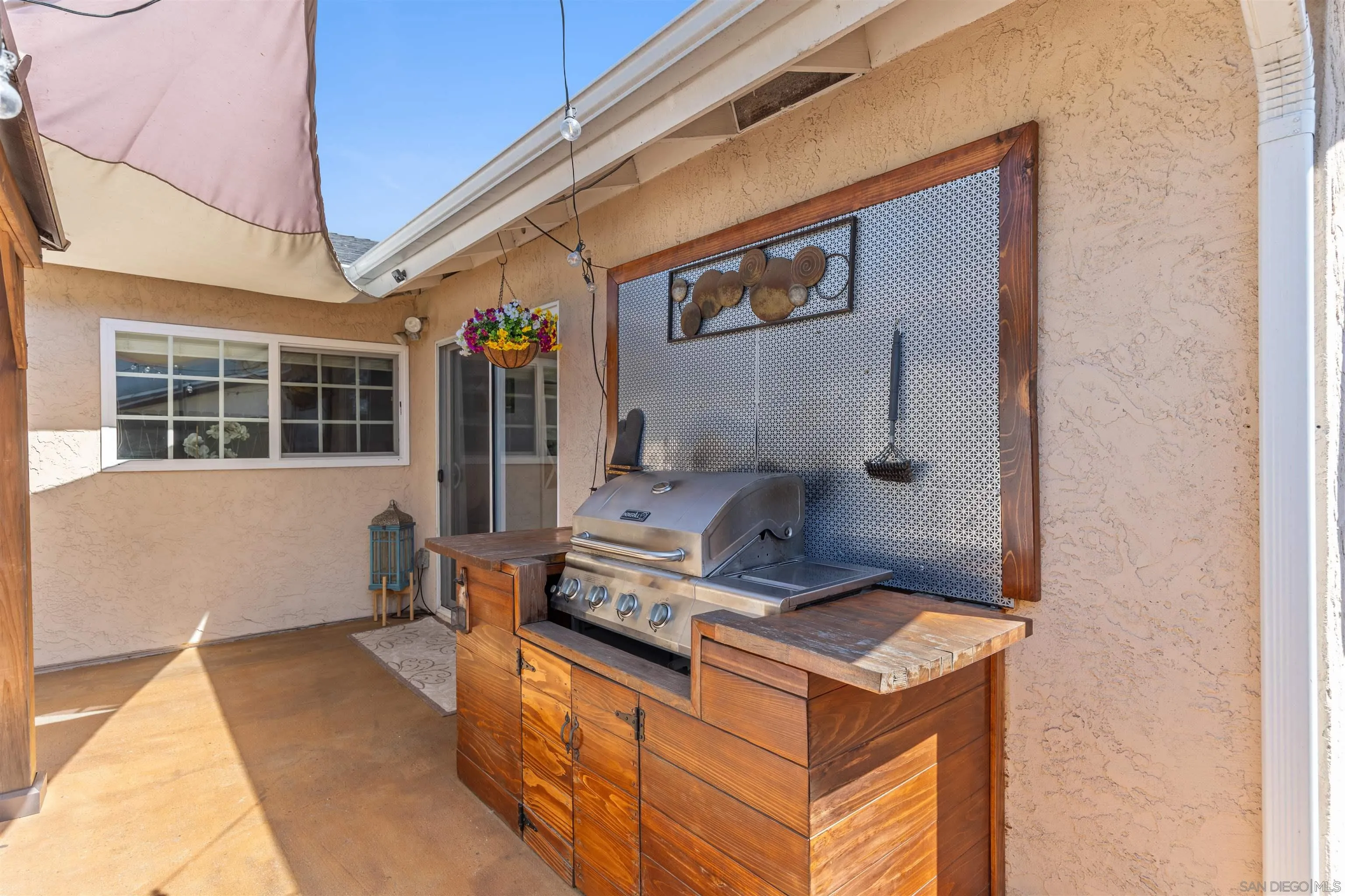 https://cdn.realtyfeed.com/cdn/127/260024350/c3ffb26775eb1e8045e6a8fc30956b68.webp