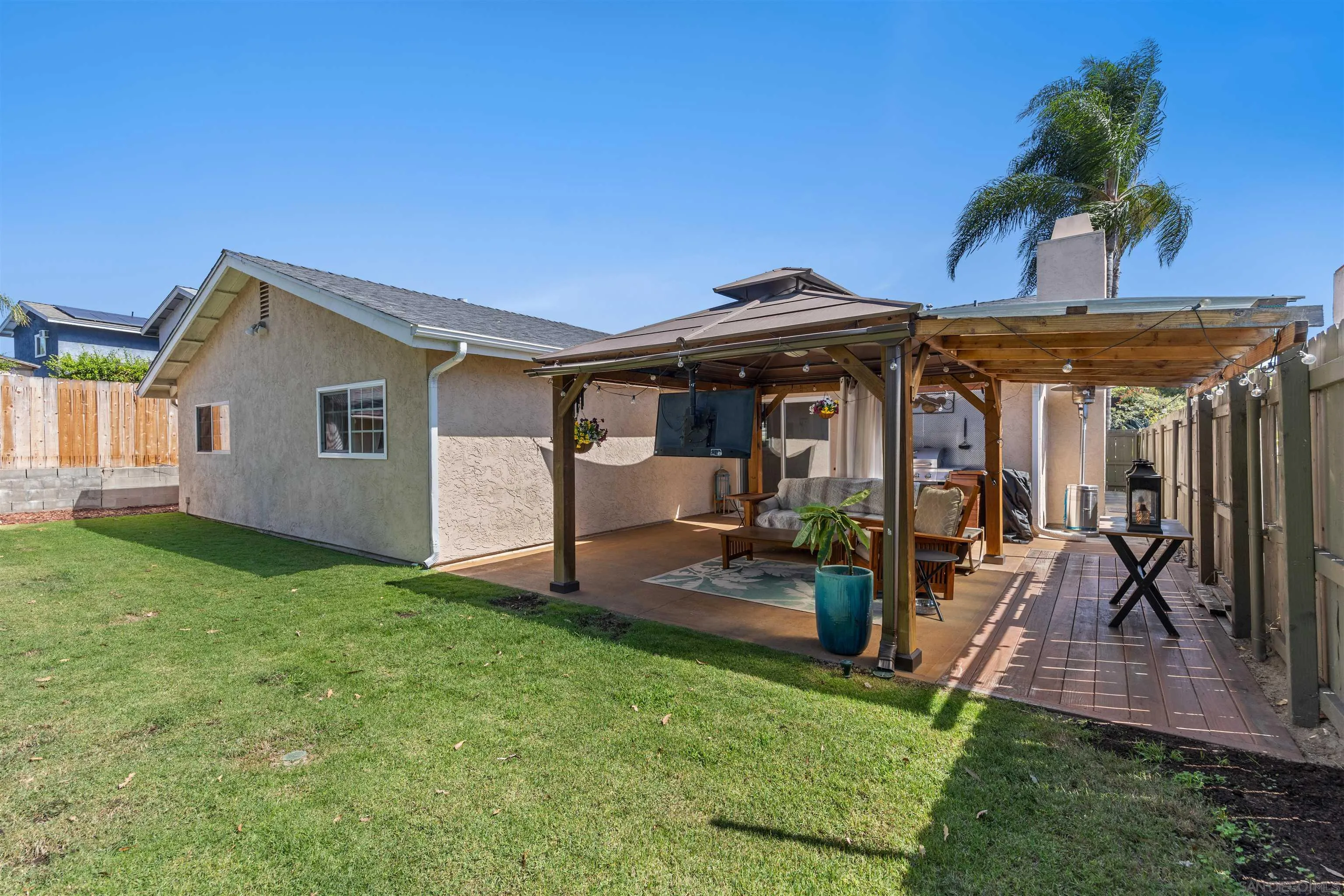 https://cdn.realtyfeed.com/cdn/127/260024350/cb879a96e9d33a2567e4aaeeed351461.webp