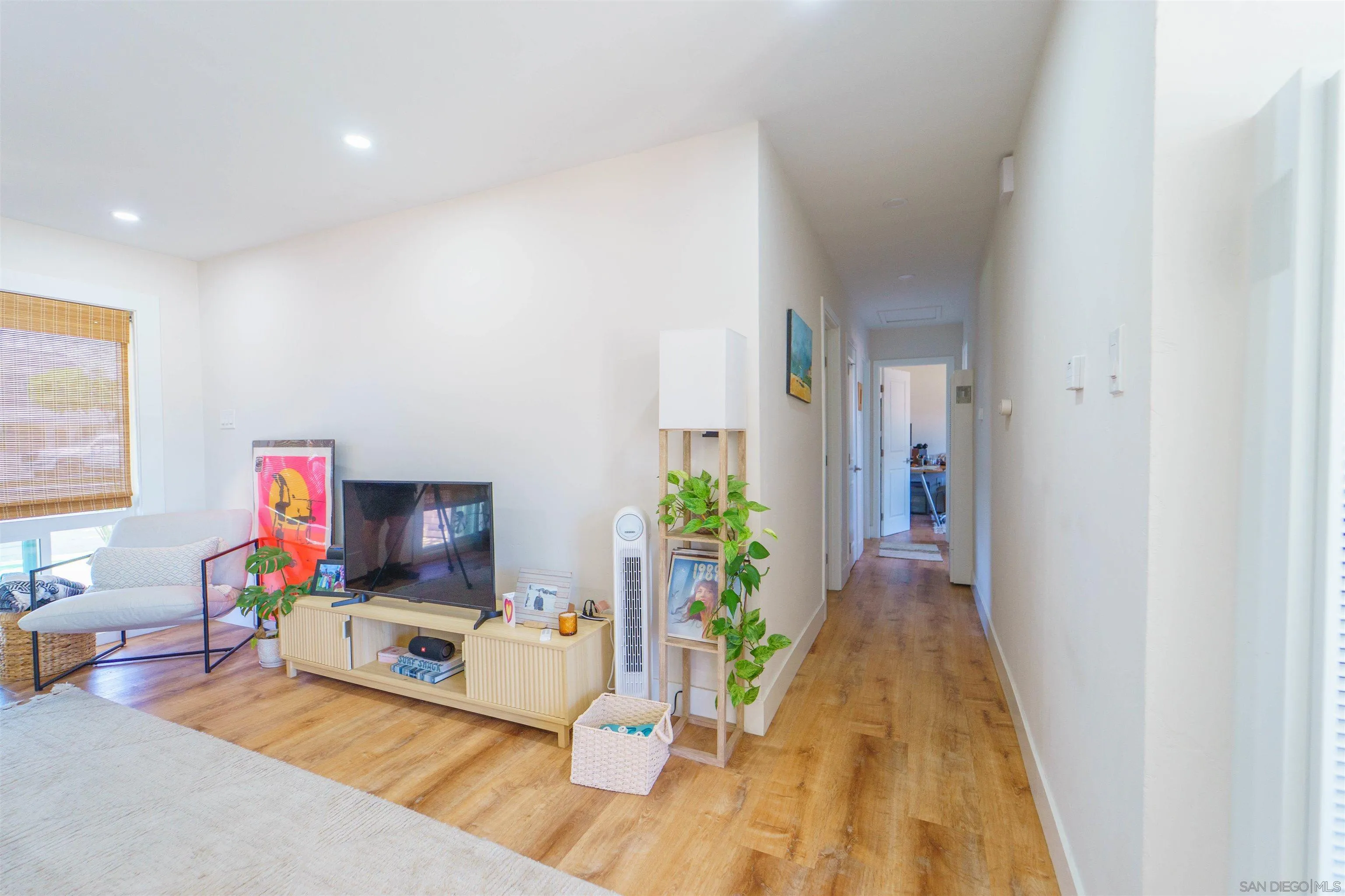 4190 Clairemont Dr, San Diego, CA 92117, photo 10