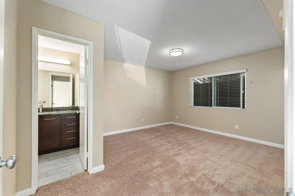 https://cdn.realtyfeed.com/cdn/127/260024360/71f944c647de50d120969d1eb8036e1a.webp