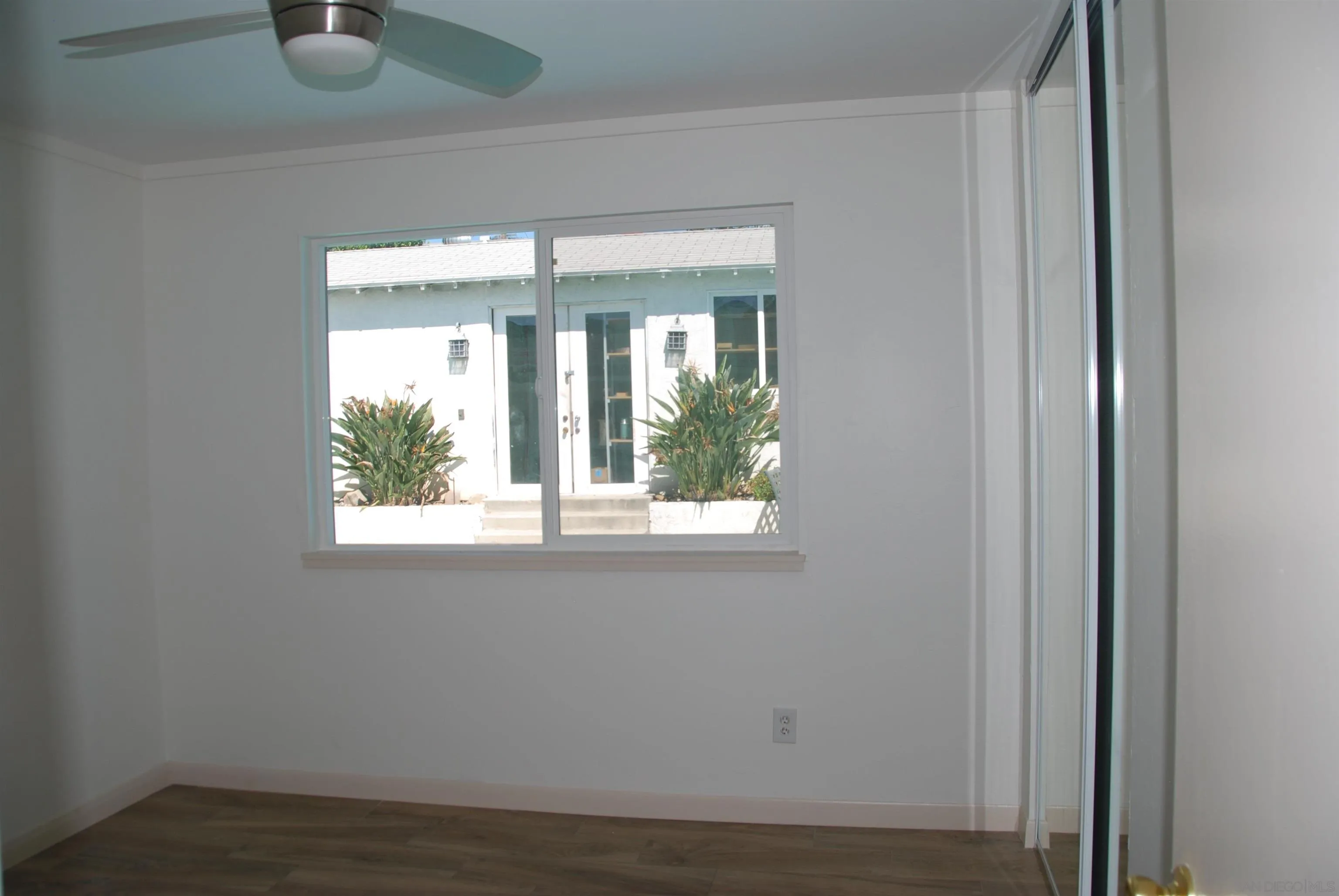https://cdn.realtyfeed.com/cdn/127/260024363/b76c24c412bffb57be6262d87b258947.webp