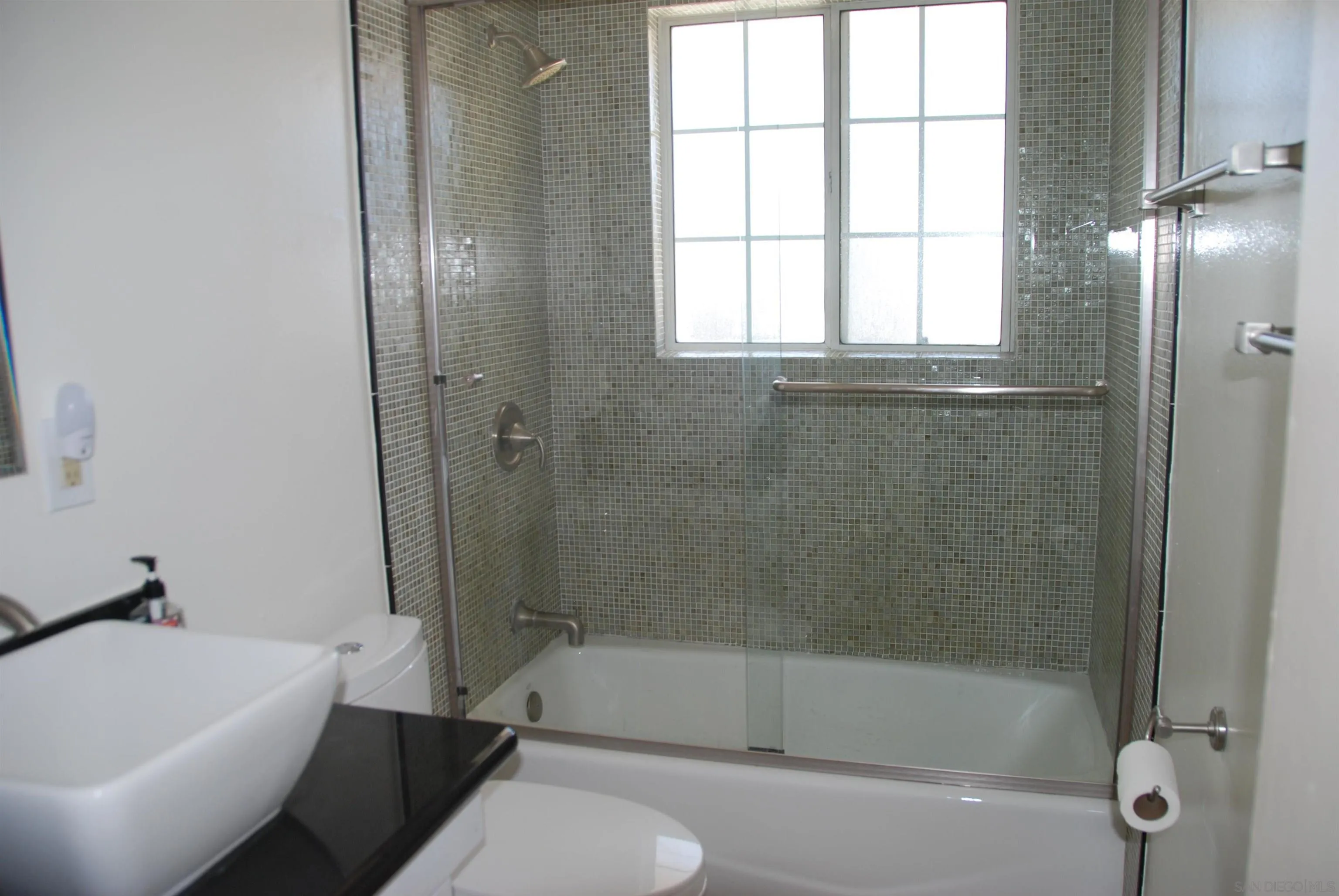 https://cdn.realtyfeed.com/cdn/127/260024363/ec66cccb1257c39f19168567662ea162.webp