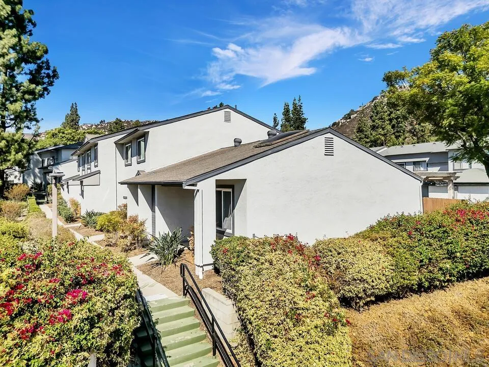 https://cdn.realtyfeed.com/cdn/127/260024371/530a6c00e66a3db68d03575d0438dc7e.webp