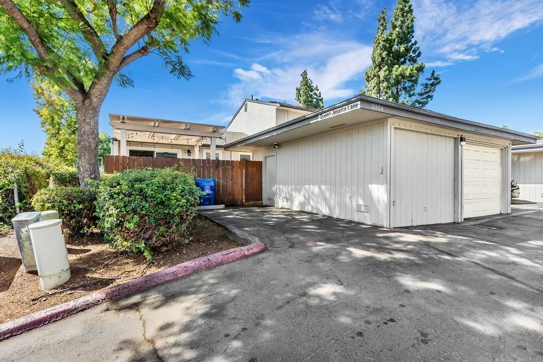 https://cdn.realtyfeed.com/cdn/127/260024371/6bc8fa066afe2d022a262a6143a0d42a.webp
