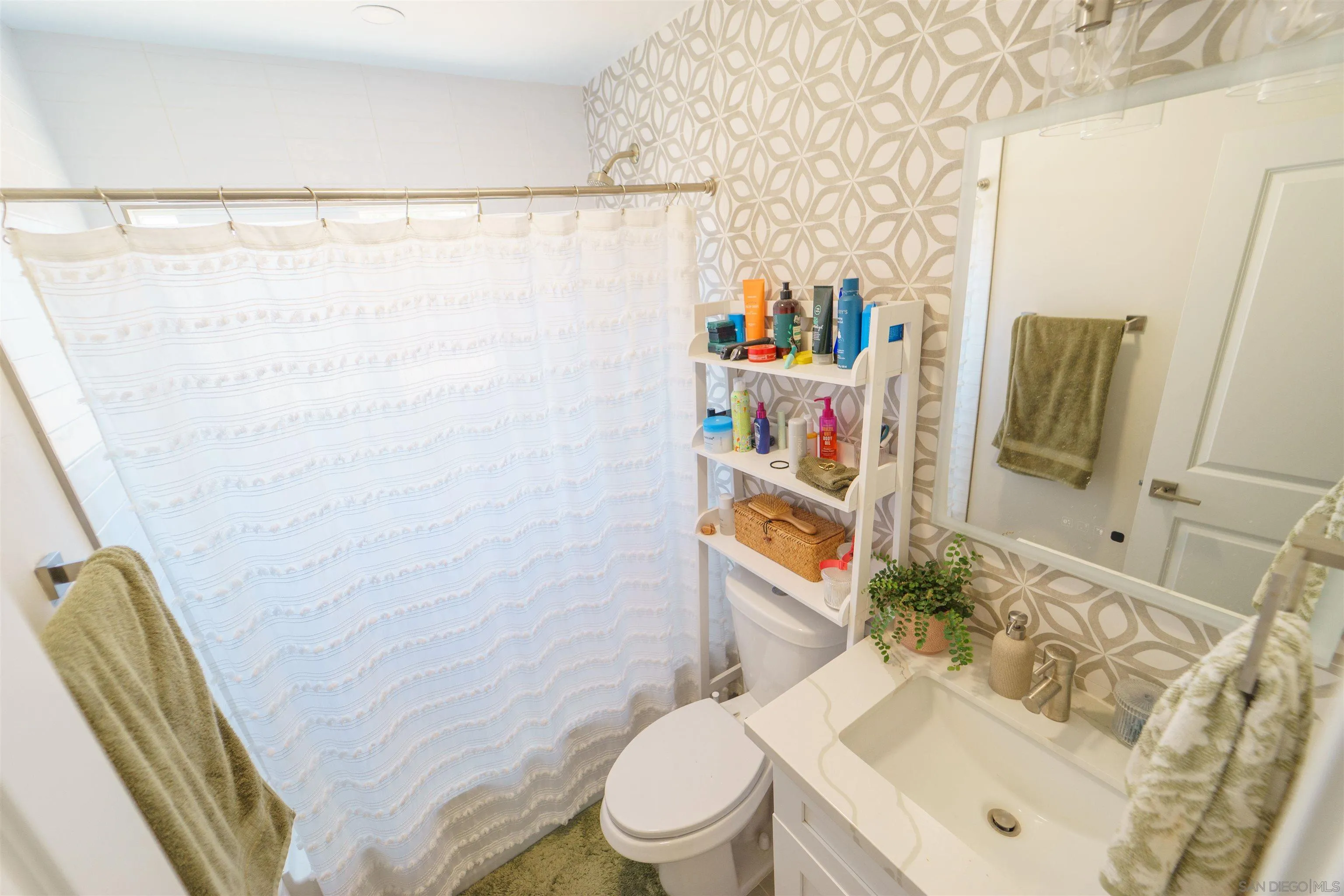 https://cdn.realtyfeed.com/cdn/127/260024372/3729caddff04f25260cc35d1a2895024.webp