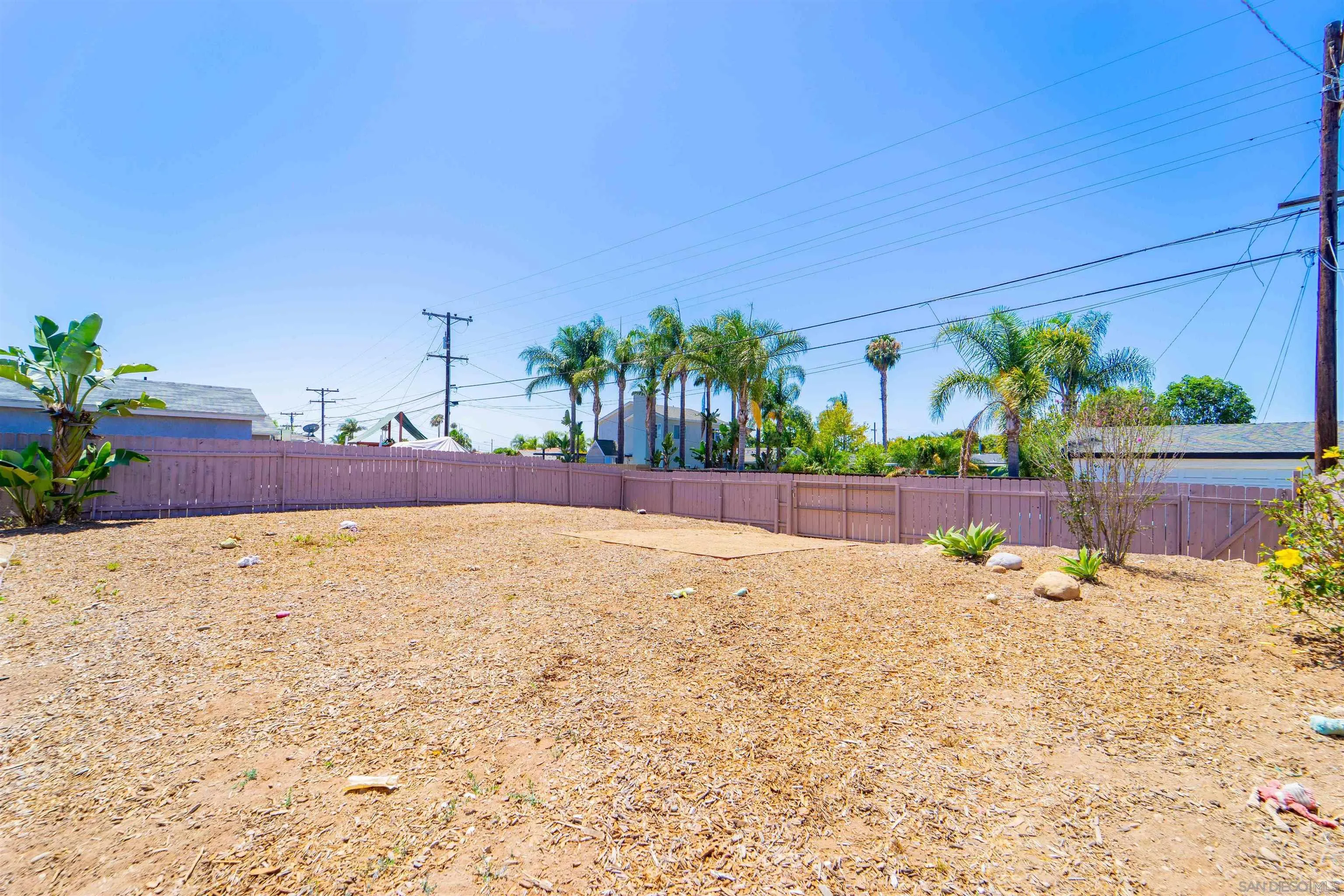 https://cdn.realtyfeed.com/cdn/127/260024372/a3a5a8bf61bc9d61c0333dd43ef37bed.webp