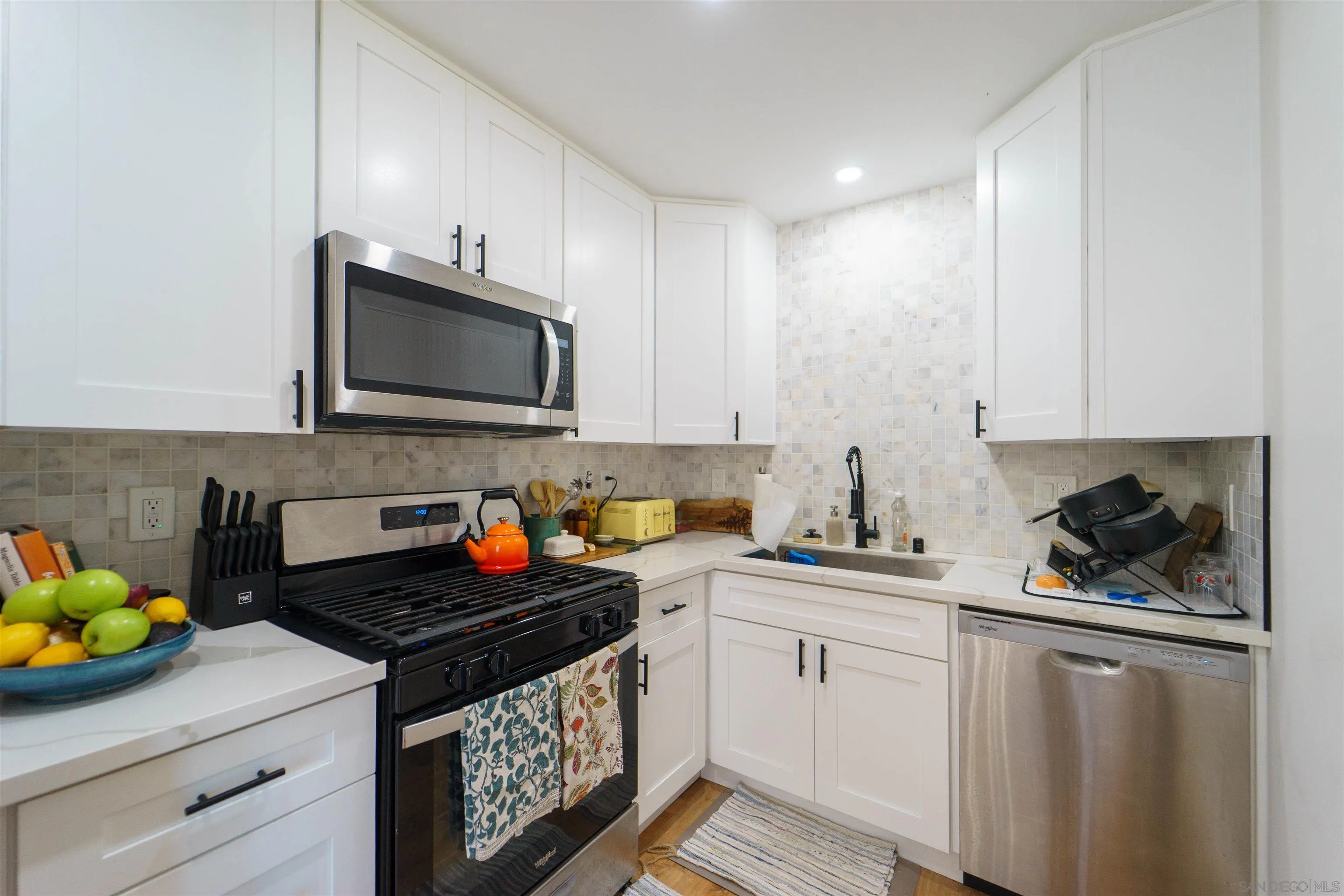 https://cdn.realtyfeed.com/cdn/127/260024372/bfa182c77348d2e5e49ae26c1e3c4b46.webp